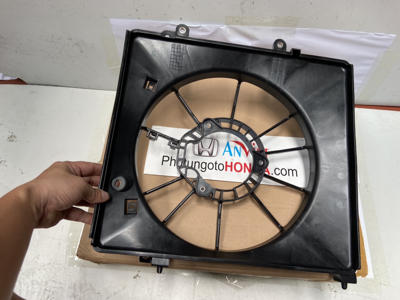 Lồng quạt két nước xe Honda Brio